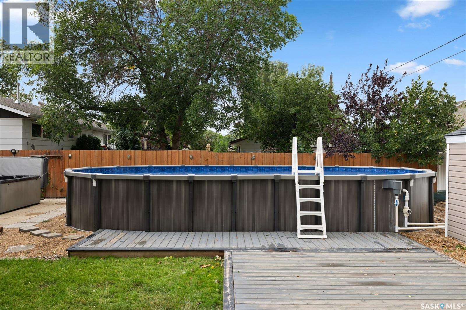 1538 Spadina Street W Property Photo 46
