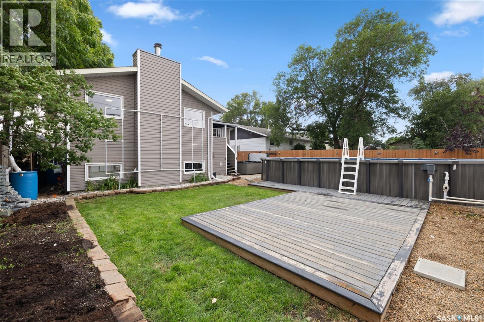 1538 Spadina Street W Property Photo 47