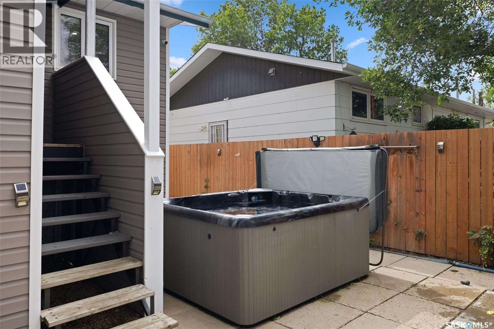 1538 Spadina Street W Property Photo 55