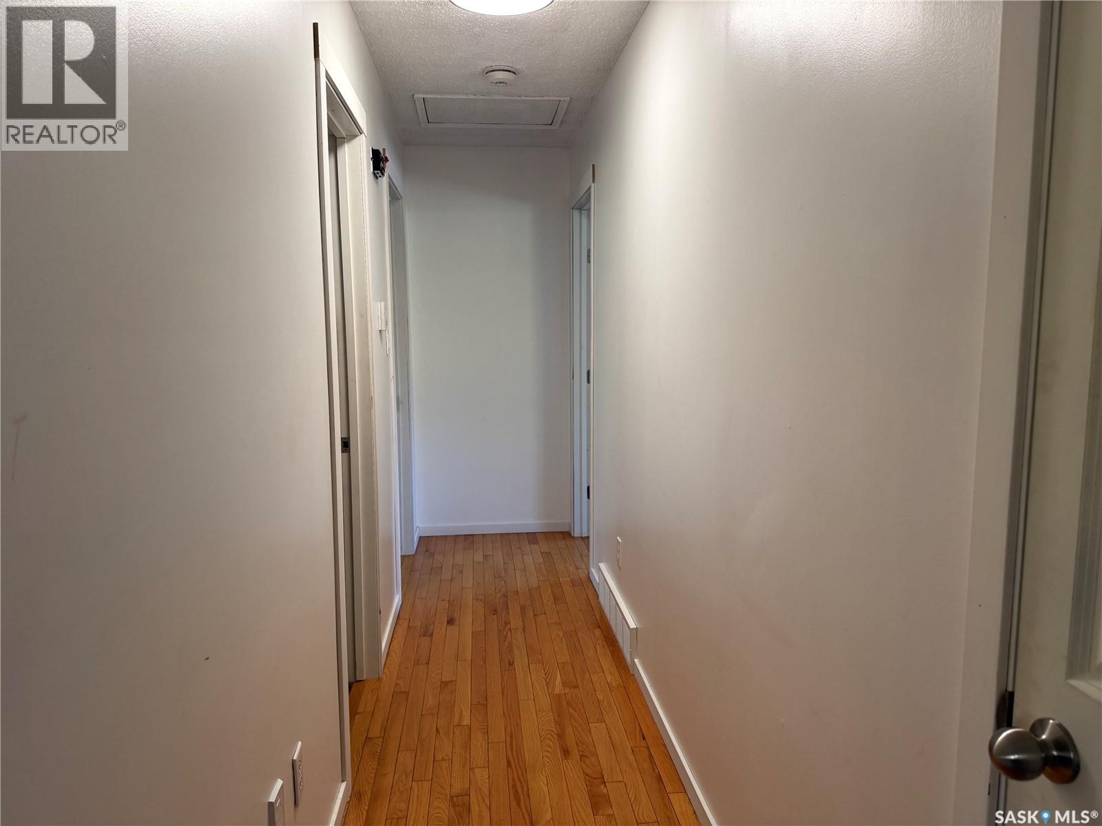 708 Studer Street Property Photo 11