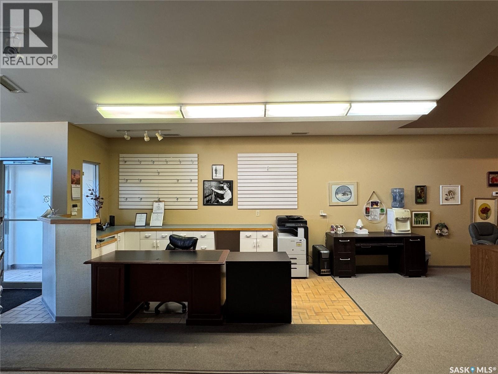 1 181 Broadway Street E Property Photo 10