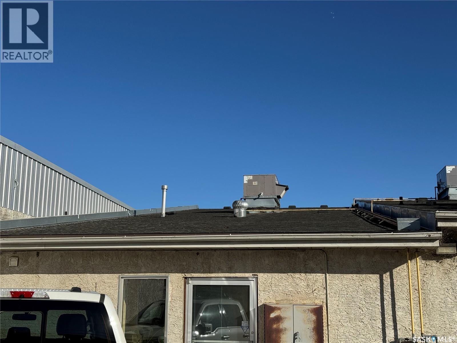 1 181 Broadway Street E Property Photo 22