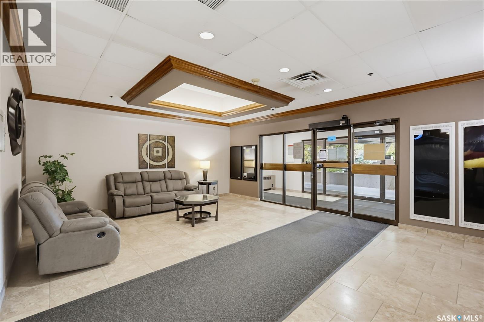 801 311 6th Avenue N Property Photo 6
