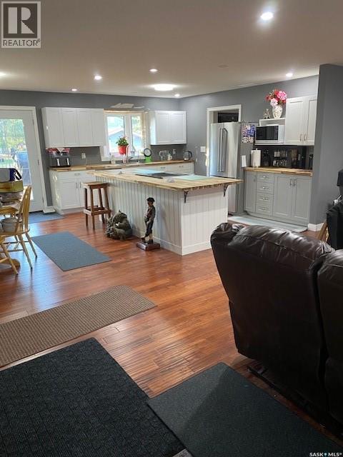 216 2nd Avenue Property Photo 3