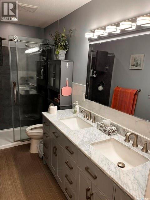 216 2nd Avenue Property Photo 14