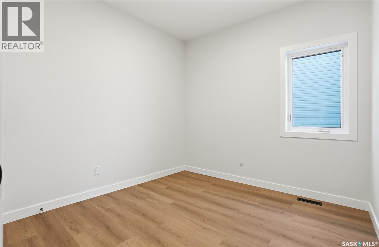 190 Doran Way Property Photo 36