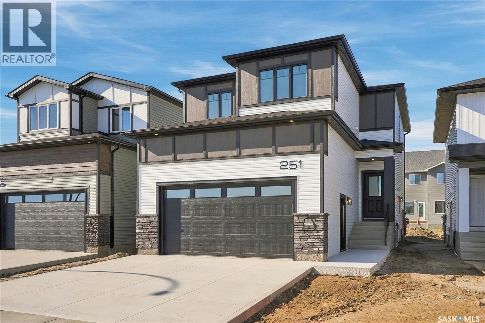 251 Doran WAY Property Photo 1