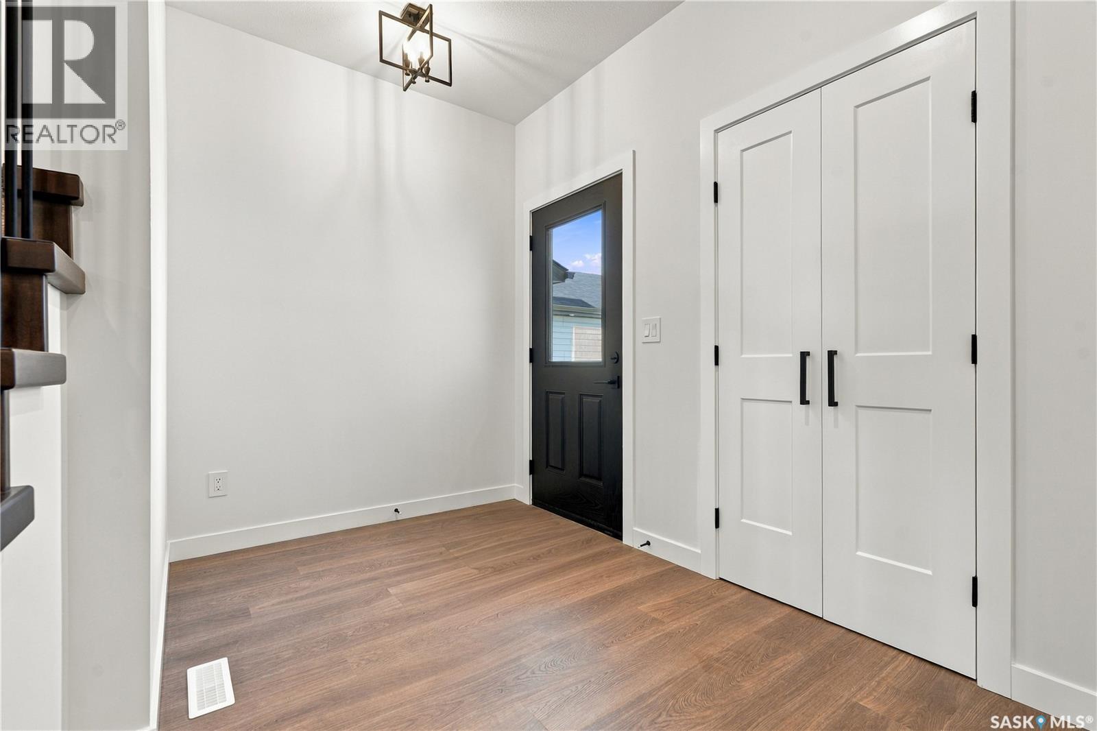 251 Doran Way Property Photo 2