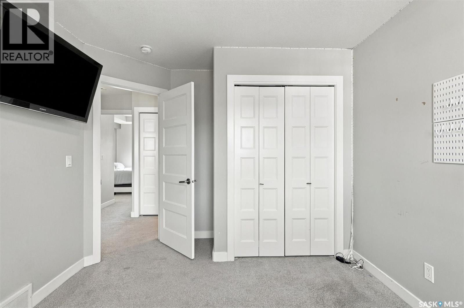 1014 Evergreen Boulevard Property Photo 32