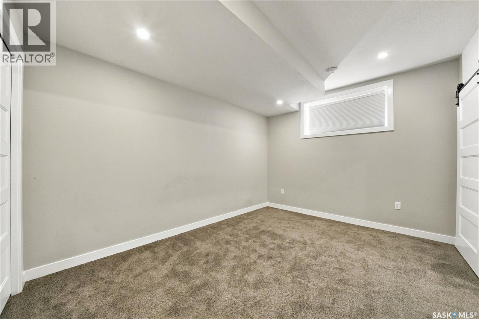 1014 Evergreen Boulevard Property Photo 36