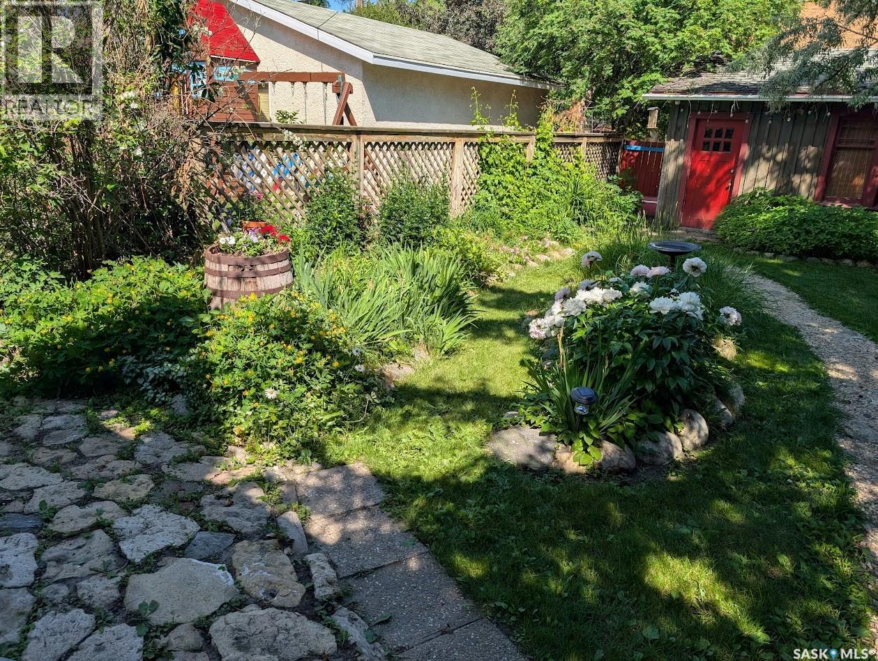 902 4th Avenue N Property Photo 38