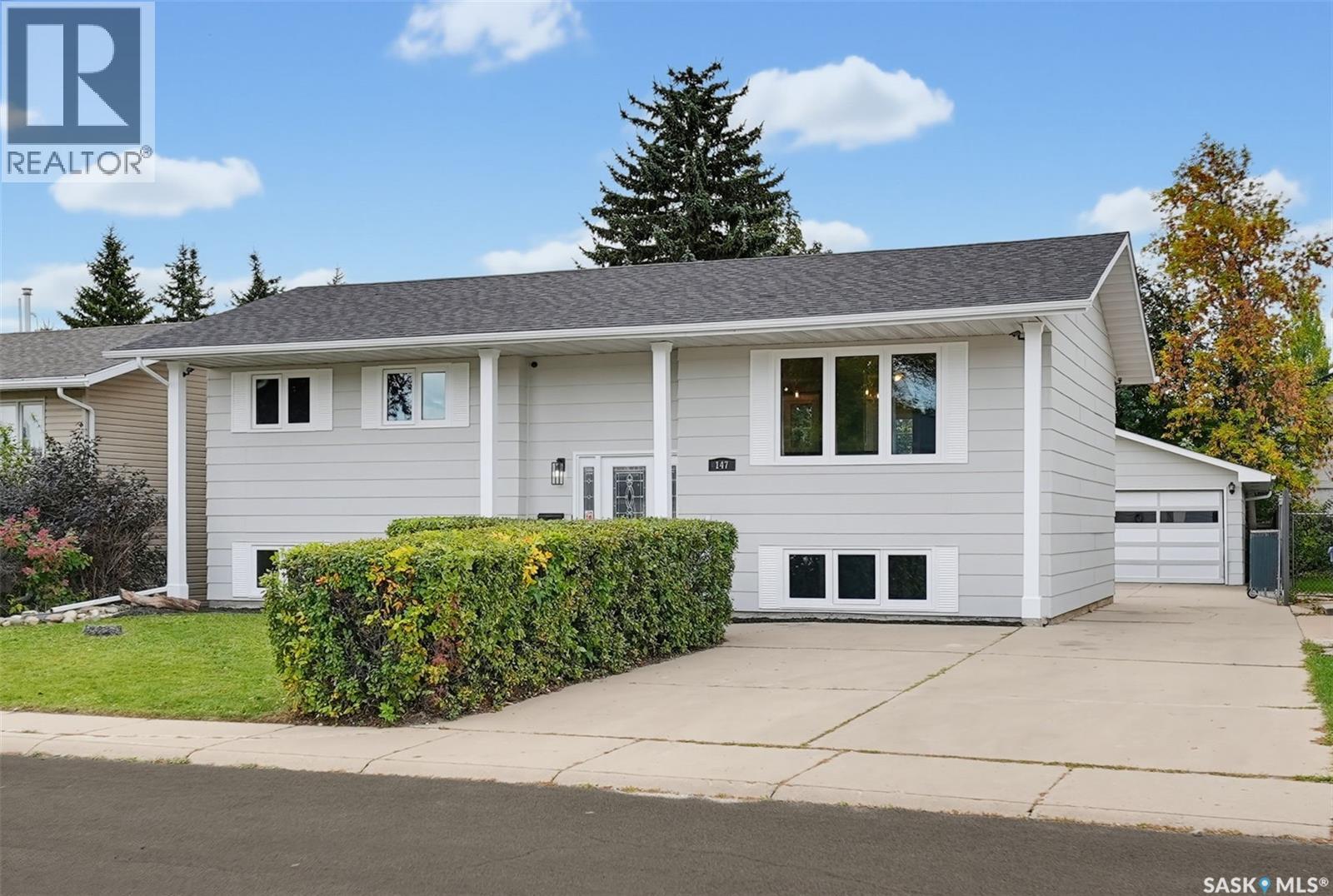 147 Candle Crescent Property Photo 1