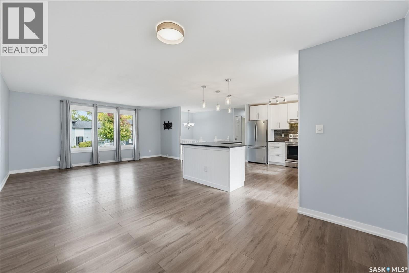 147 Candle Crescent Property Photo 9