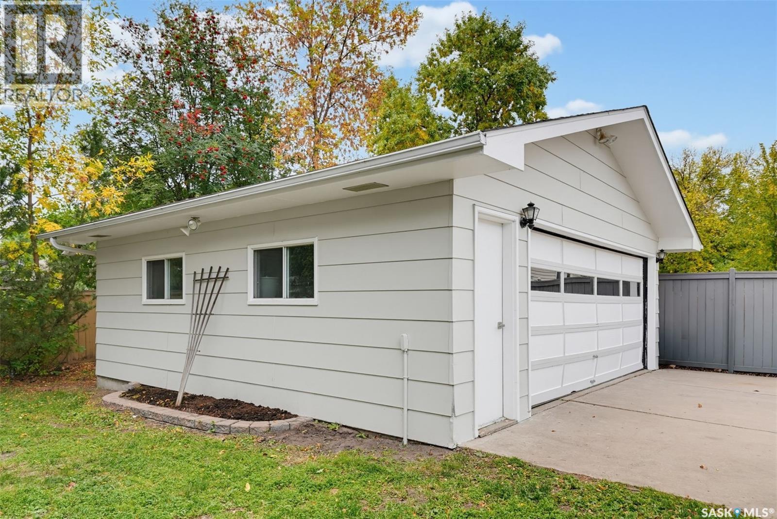 147 Candle Crescent Property Photo 40