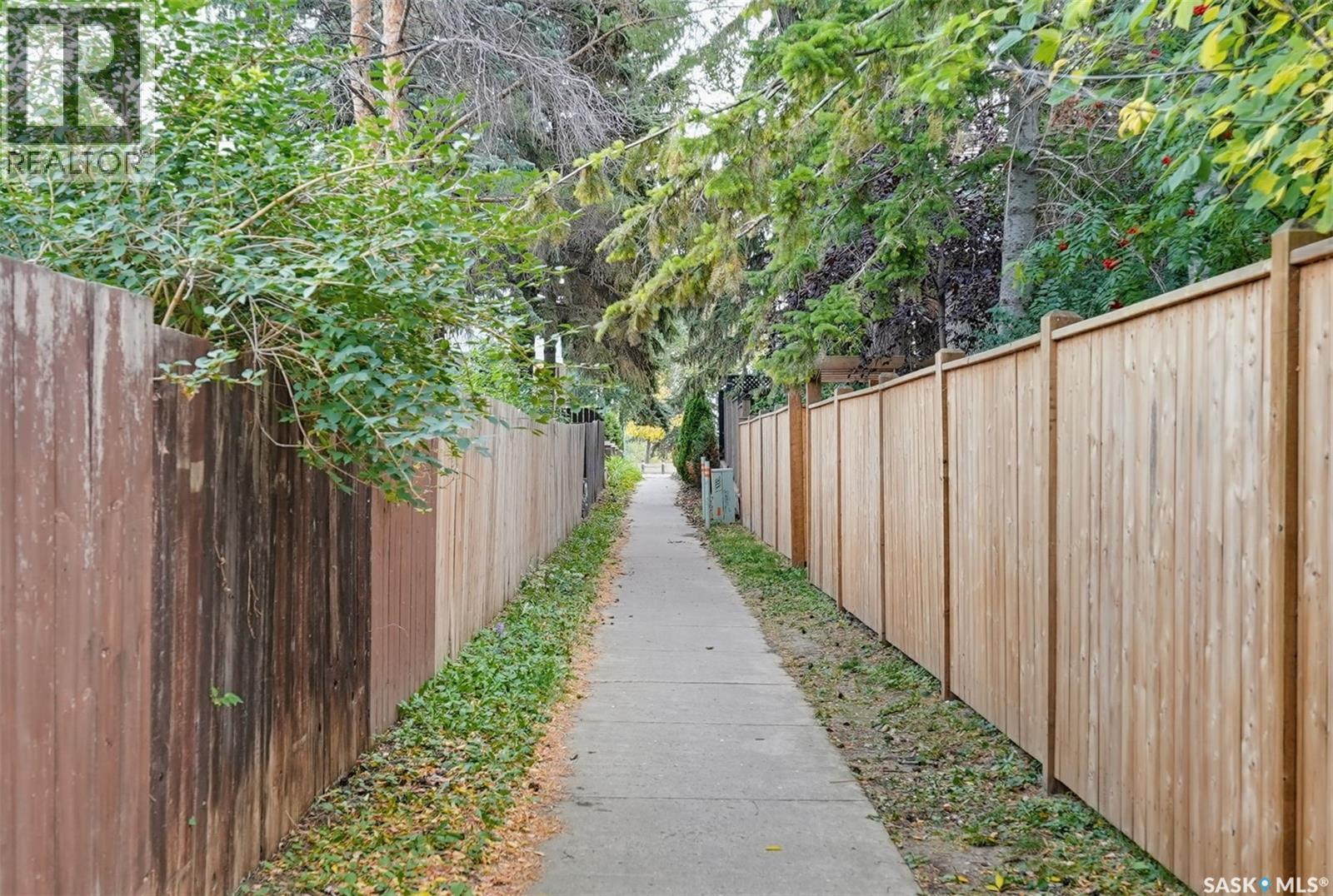 147 Candle Crescent Property Photo 45