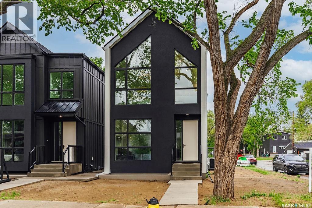 1139 13th Street E Property Photo 2
