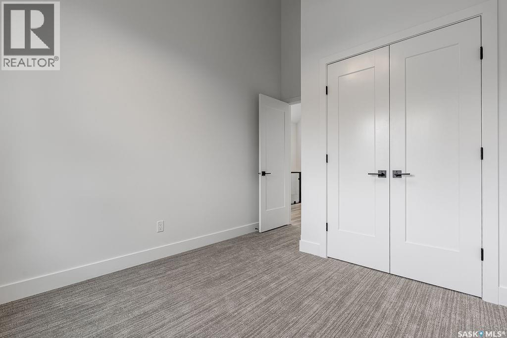 1139 13th Street E Property Photo 44