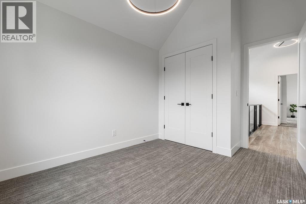 1139 13th Street E Property Photo 46