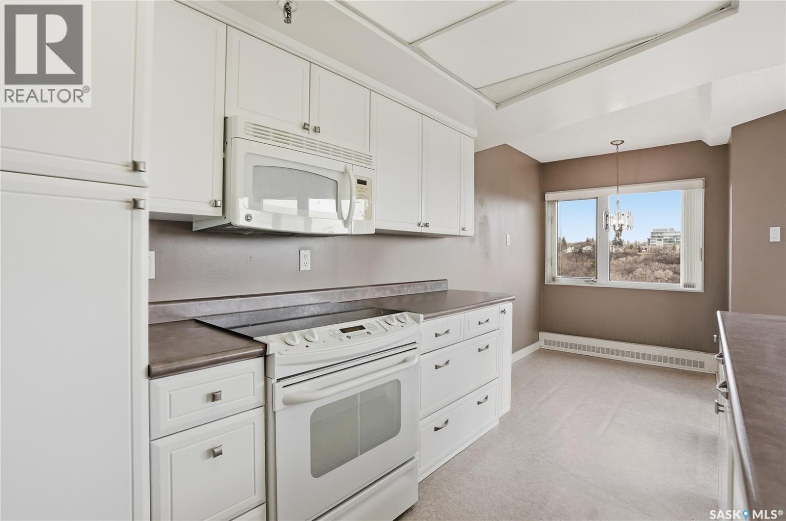 650 424 Spadina Crescent E Property Photo 21