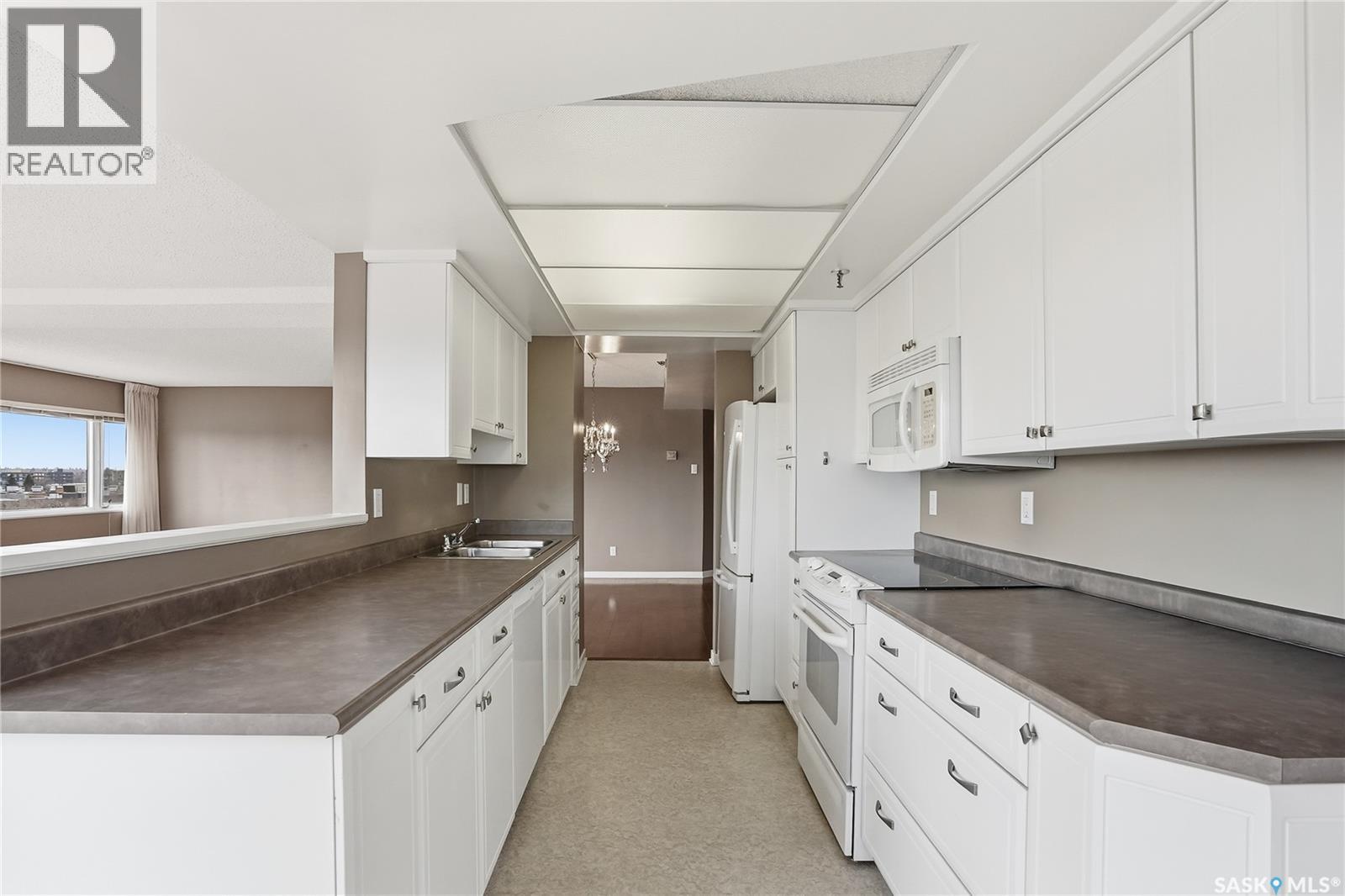 650 424 Spadina Crescent E Property Photo 22