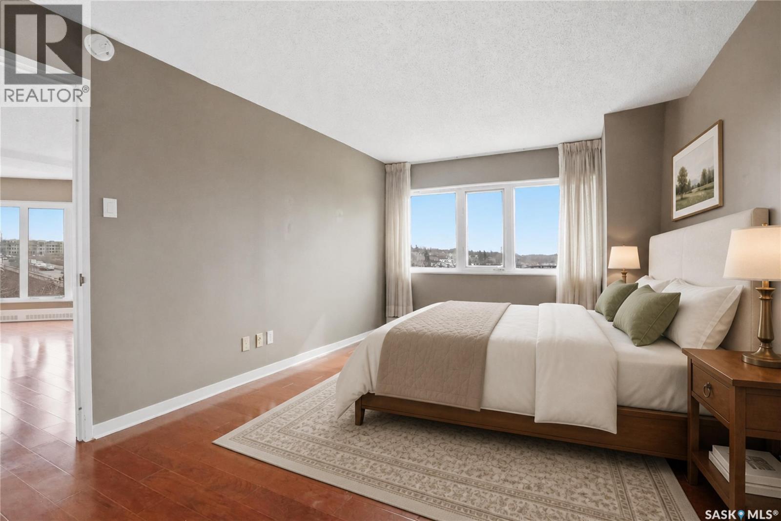 650 424 Spadina Crescent E Property Photo 29