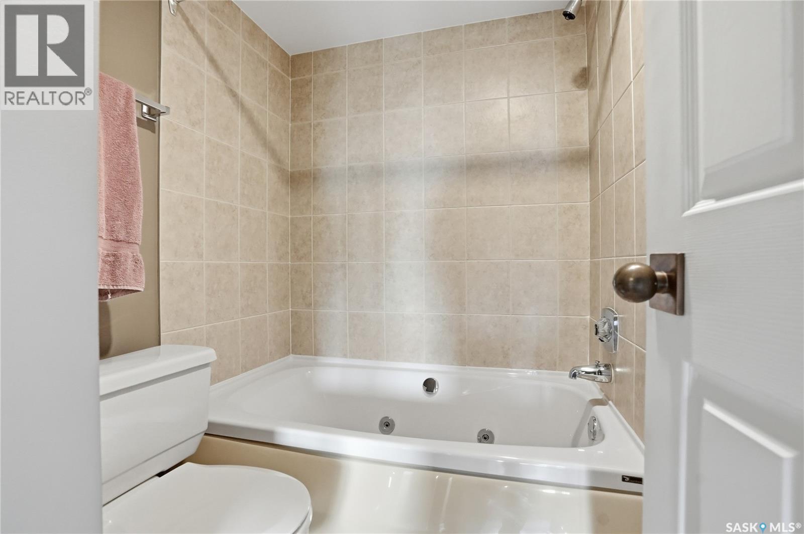 650 424 Spadina Crescent E Property Photo 33