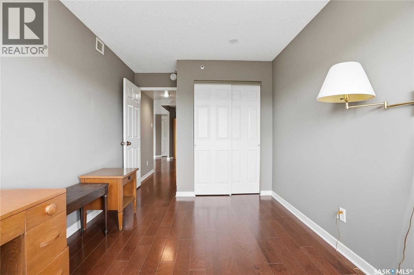 650 424 Spadina Crescent E Property Photo 36