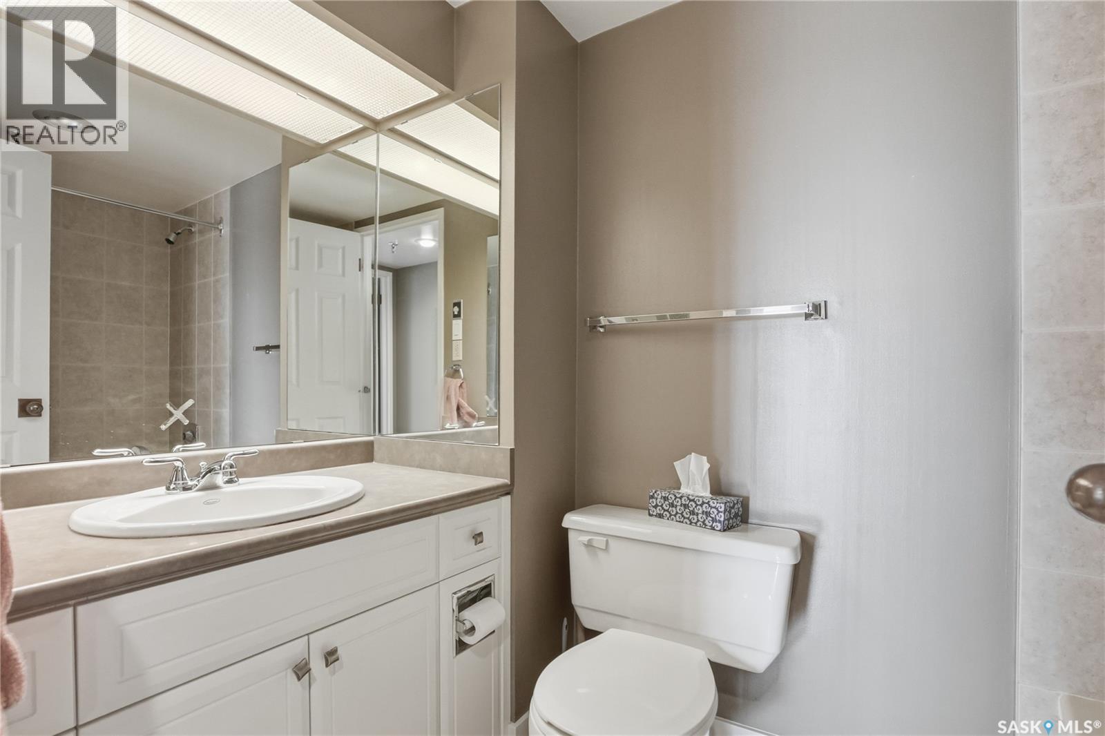 650 424 Spadina Crescent E Property Photo 38