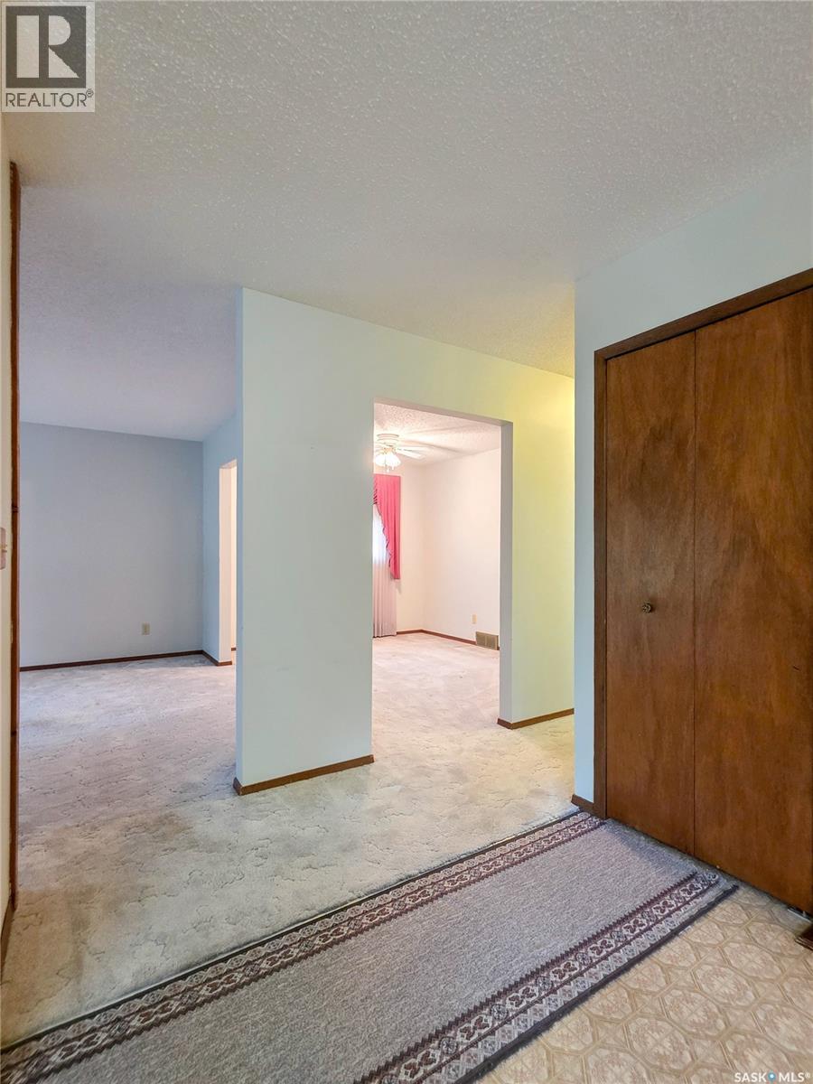 618 4th Avenue W Property Photo 27