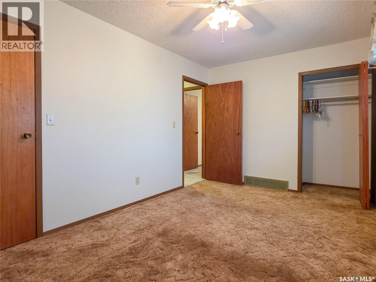 618 4th Avenue W Property Photo 30
