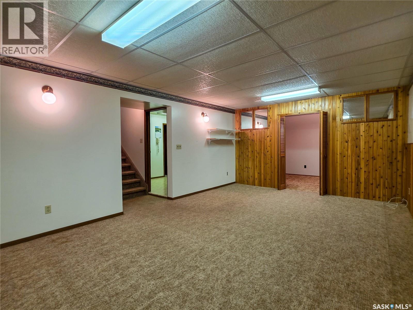 618 4th Avenue W Property Photo 40
