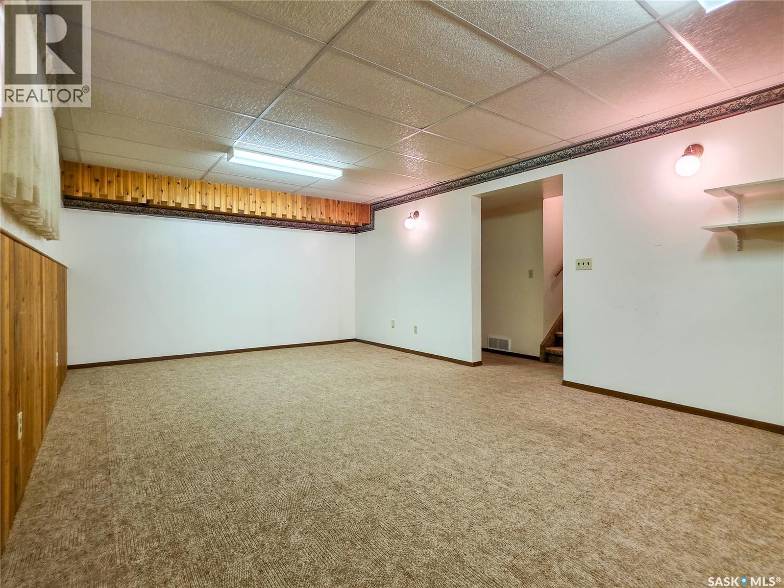 618 4th Avenue W Property Photo 41