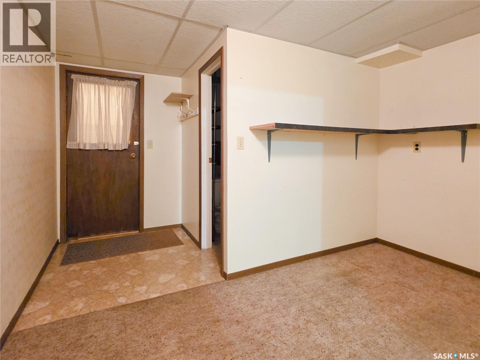 618 4th Avenue W Property Photo 44