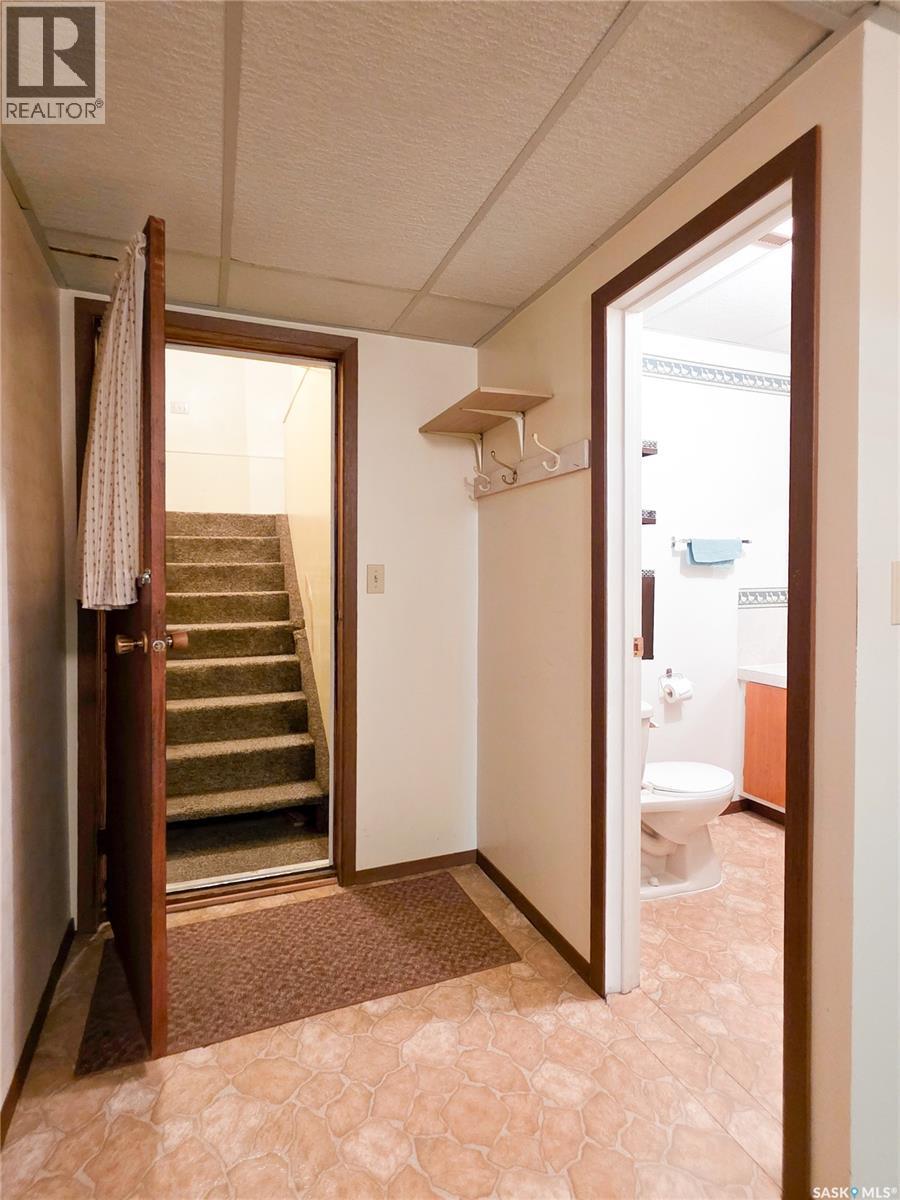 618 4th Avenue W Property Photo 45