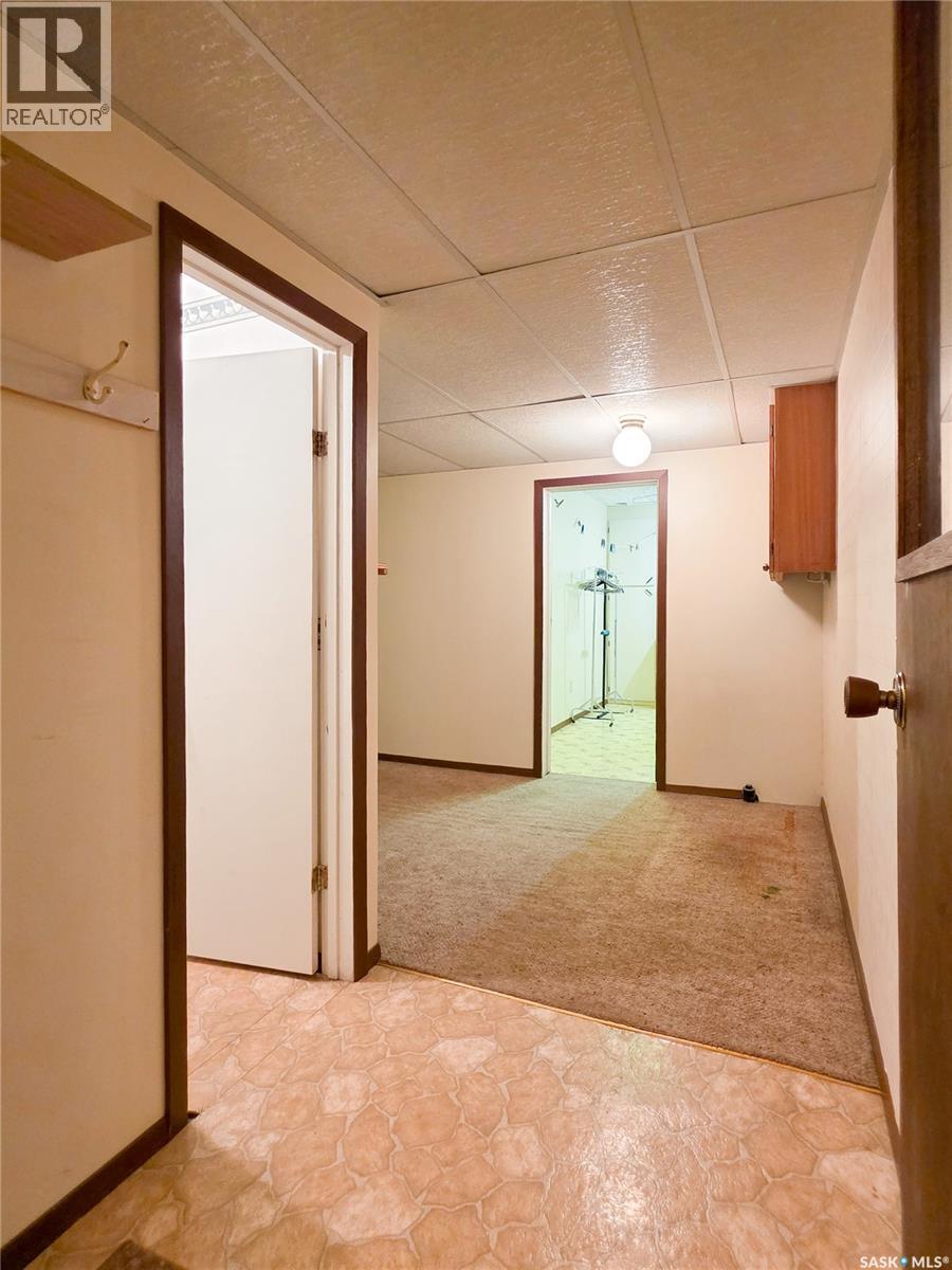 618 4th Avenue W Property Photo 46