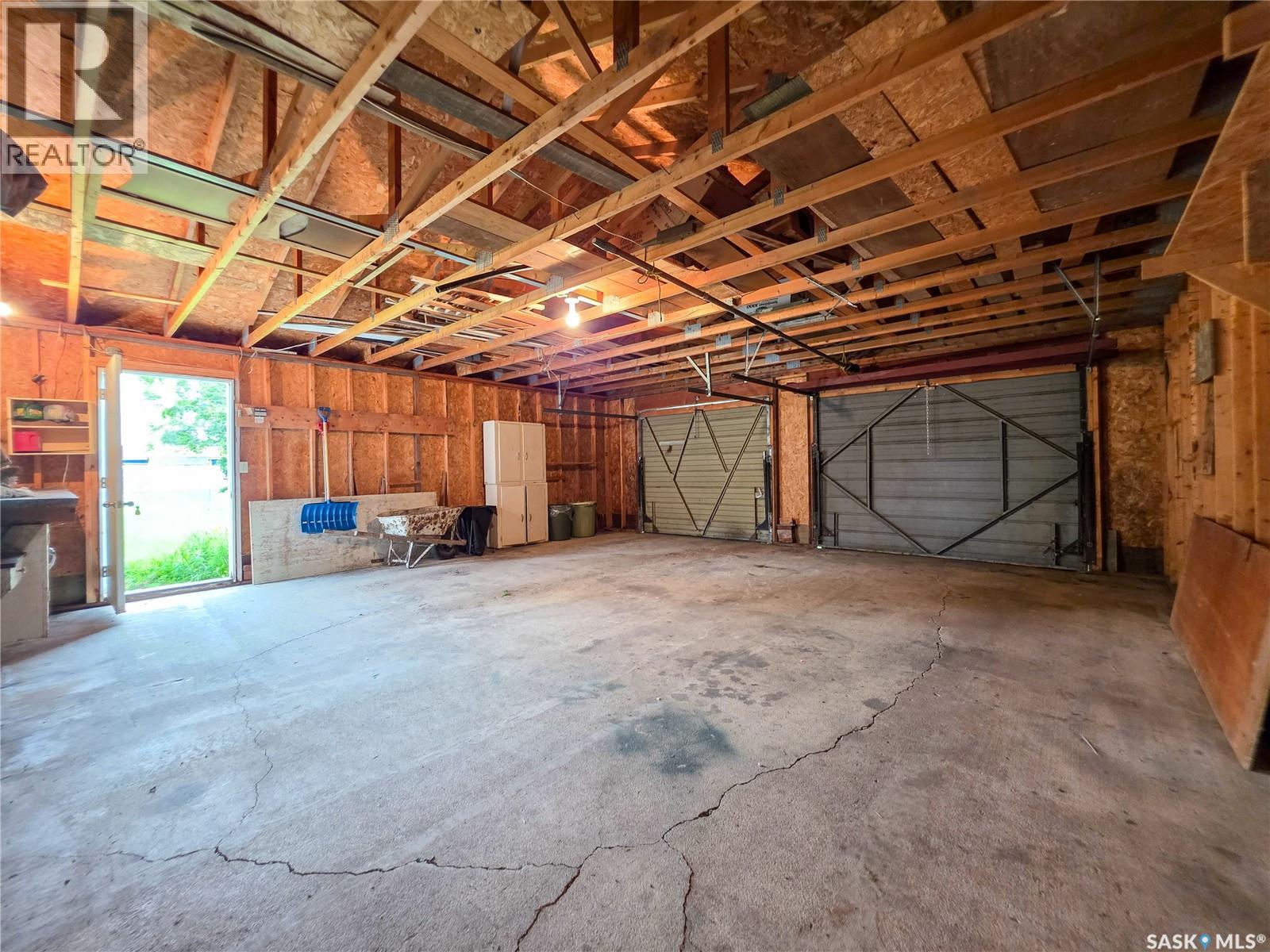 618 4th Avenue W Property Photo 56
