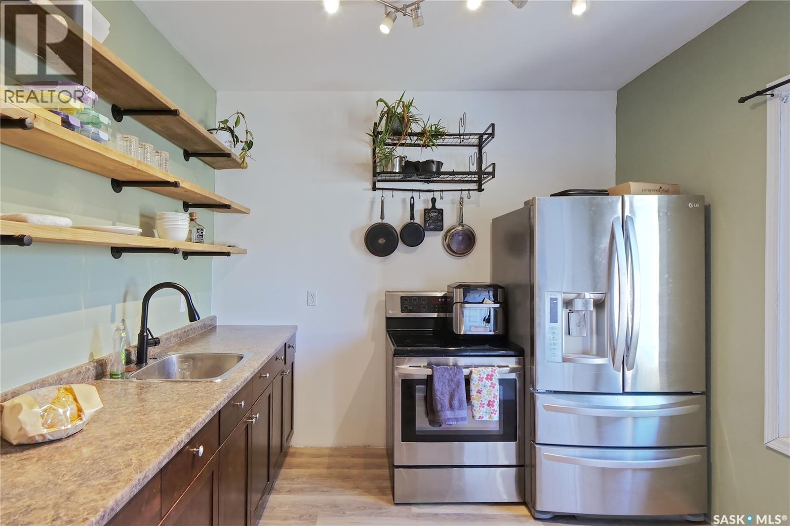 1042 Algoma Avenue Property Photo 10