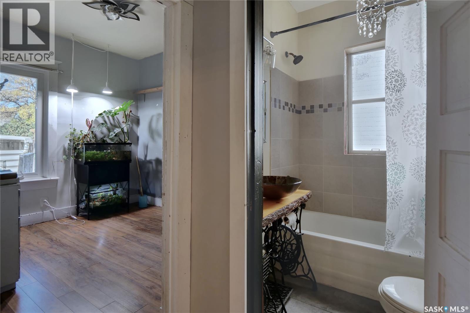 1042 Algoma Avenue Property Photo 15