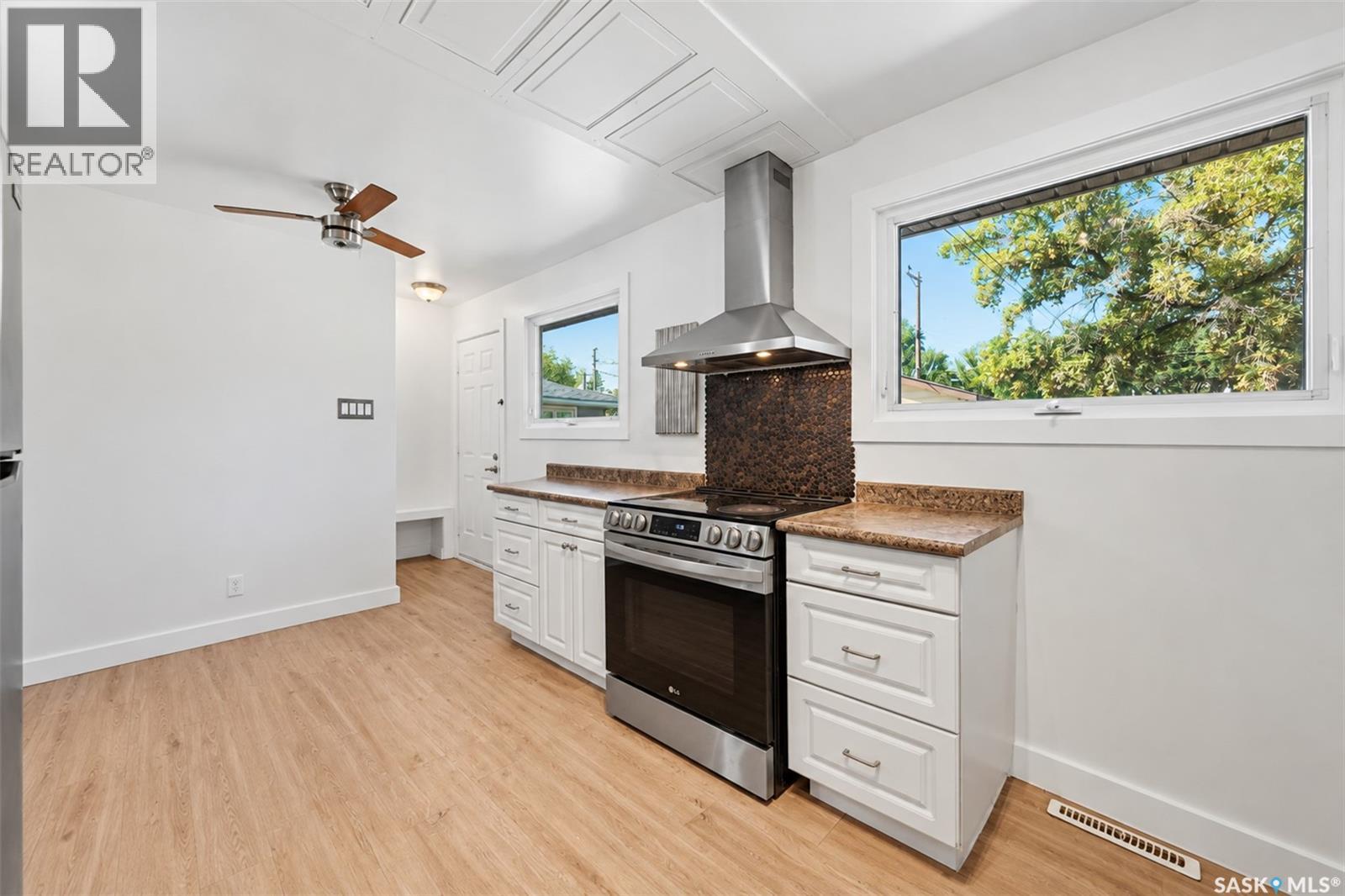 405 W Avenue N Property Photo 13