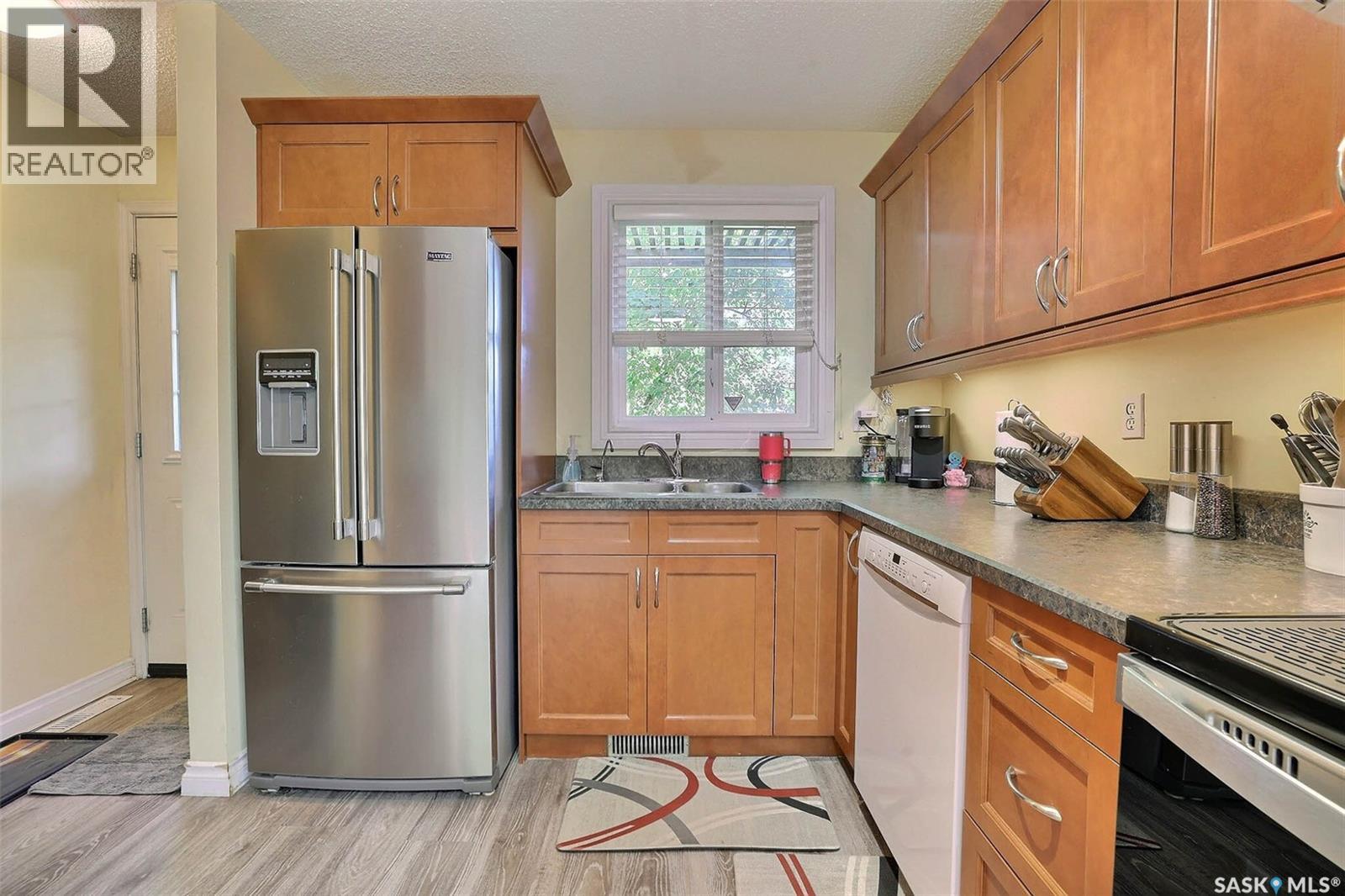 775 Hayworth Crescent N Property Photo 12