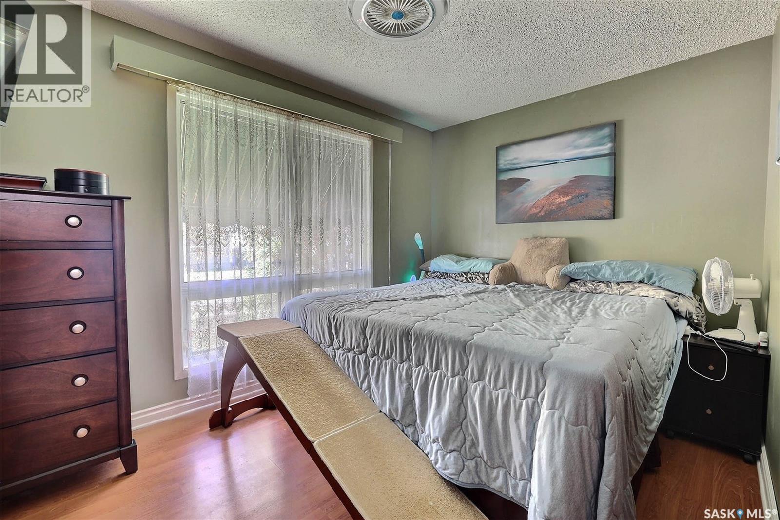 775 Hayworth Crescent N Property Photo 14