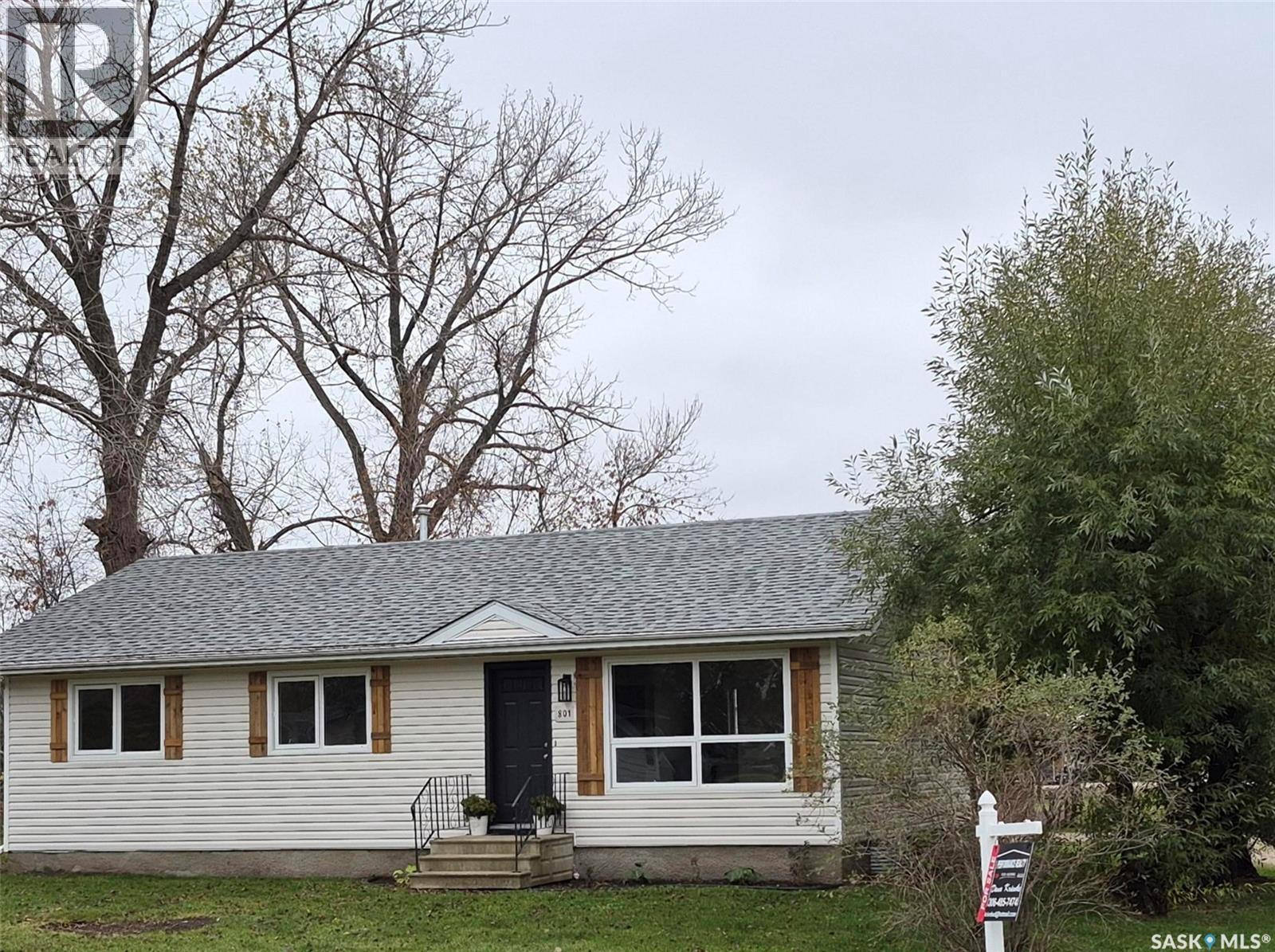 801 Prospect AVENUE Property Photo 1