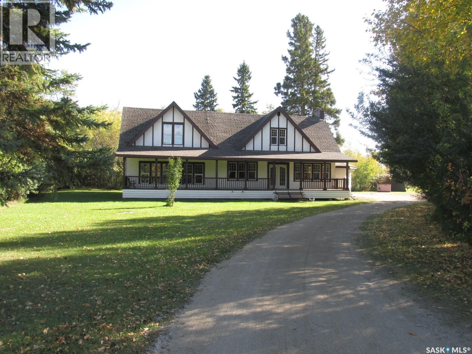 Verzonowski Acreage Property Photo 1