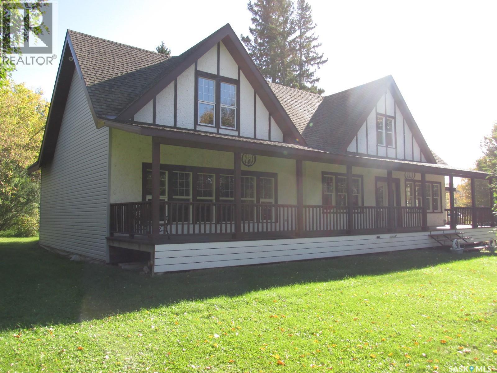 Verzonowski Acreage Property Photo 3