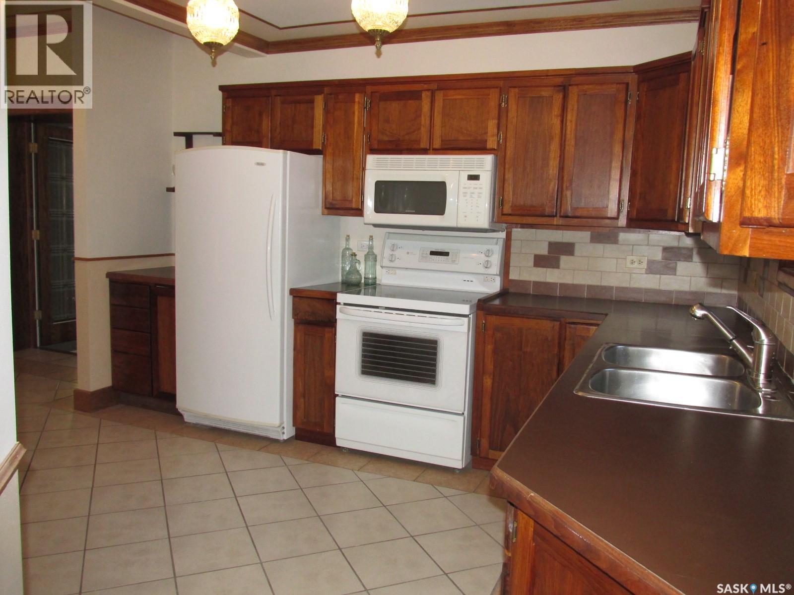Verzonowski Acreage Property Photo 18