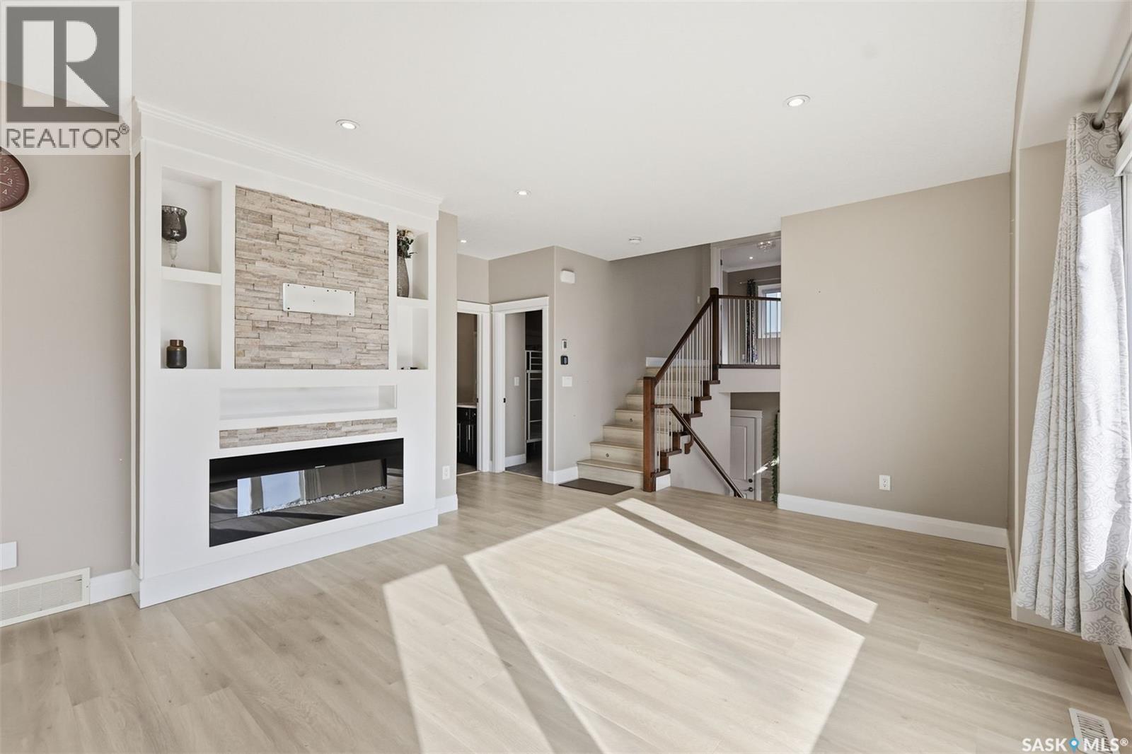 203 Burgess Bay Property Photo 4