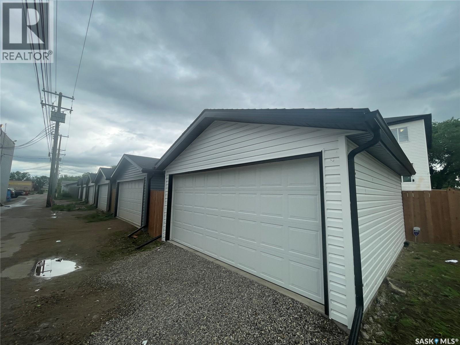1530 B Avenue N Property Photo 10