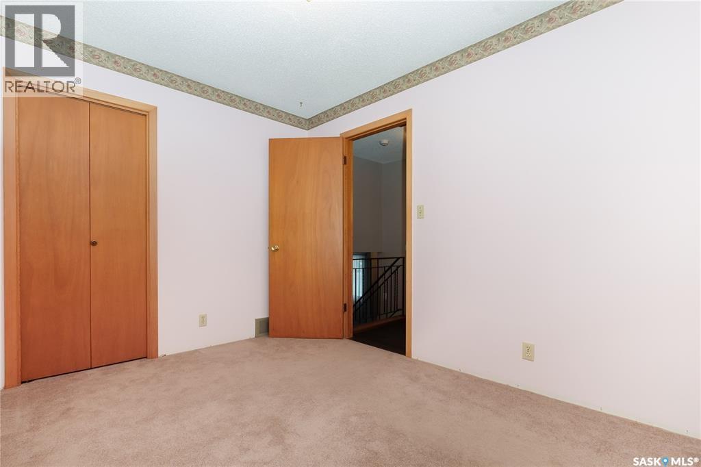1425 9th Avenue N Property Photo 14