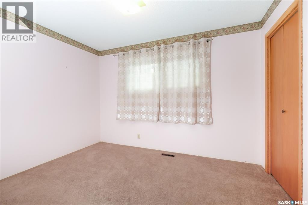1425 9th Avenue N Property Photo 15