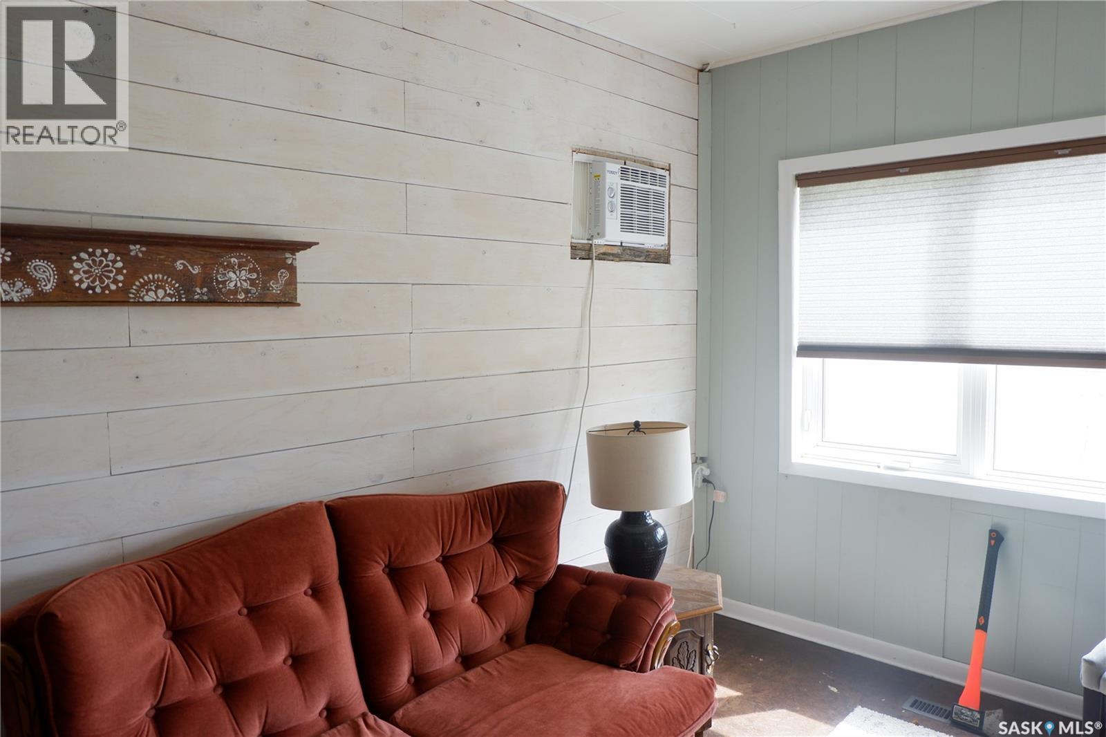 11 B Avenue Property Photo 7